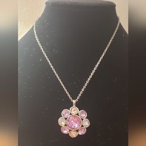 Medium length necklace